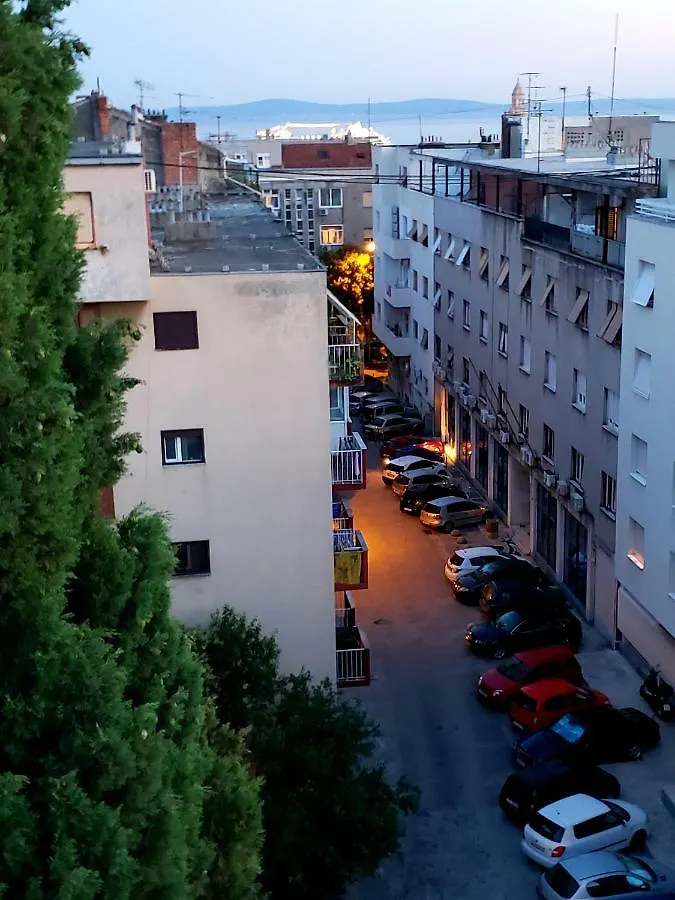 Sunshine Split Apartman